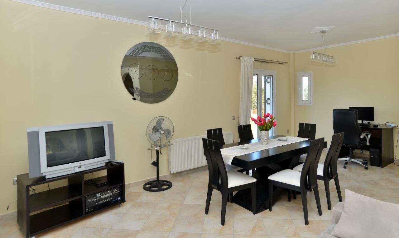 Villa Konstantinos 6 Bedrooms Aegina Dış mekan fotoğraf