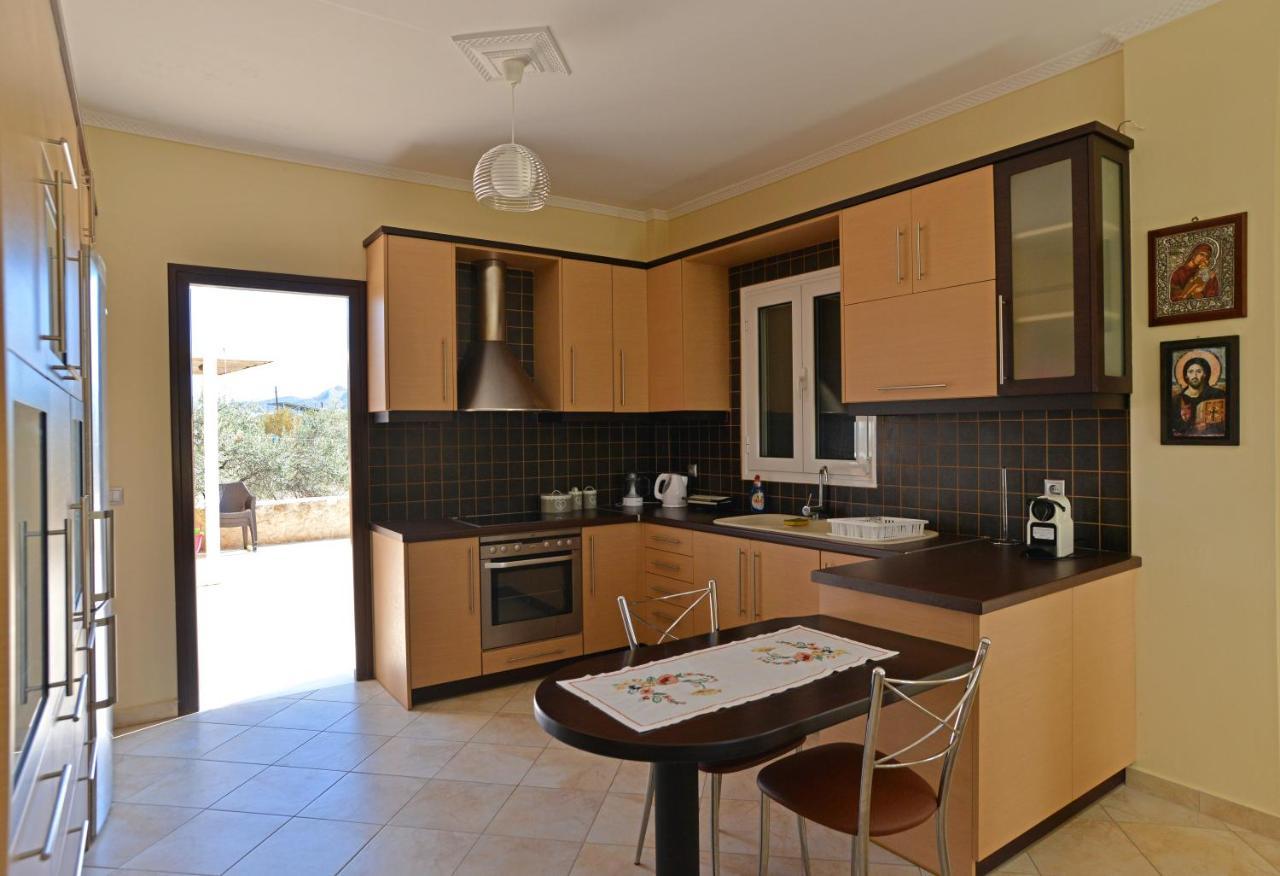 Villa Konstantinos 6 Bedrooms Aegina Dış mekan fotoğraf