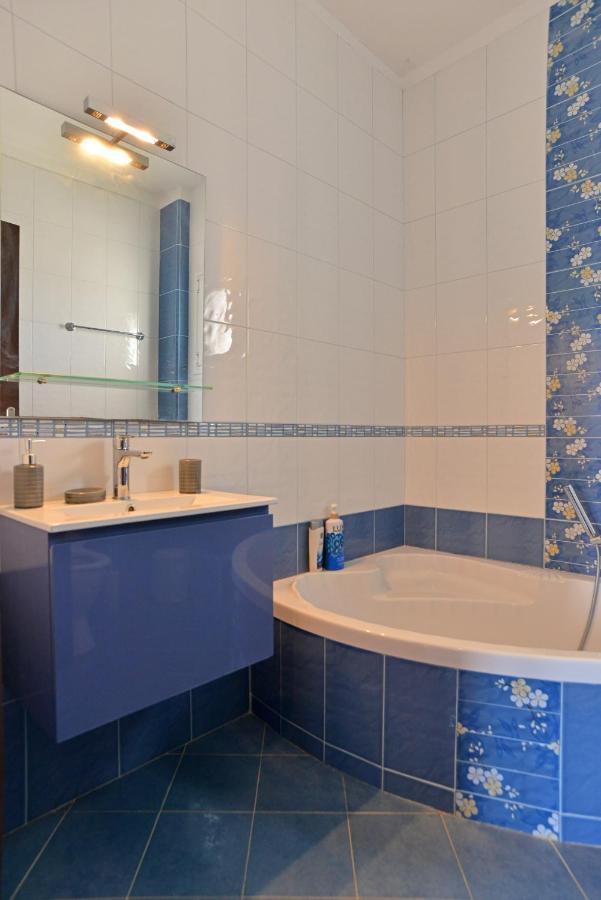 Villa Konstantinos 6 Bedrooms Aegina Dış mekan fotoğraf