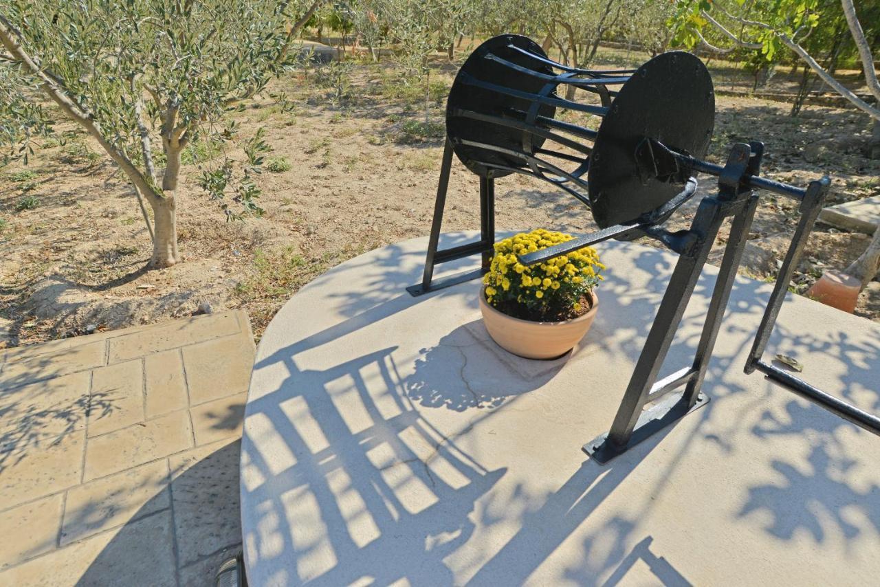 Villa Konstantinos 6 Bedrooms Aegina Dış mekan fotoğraf